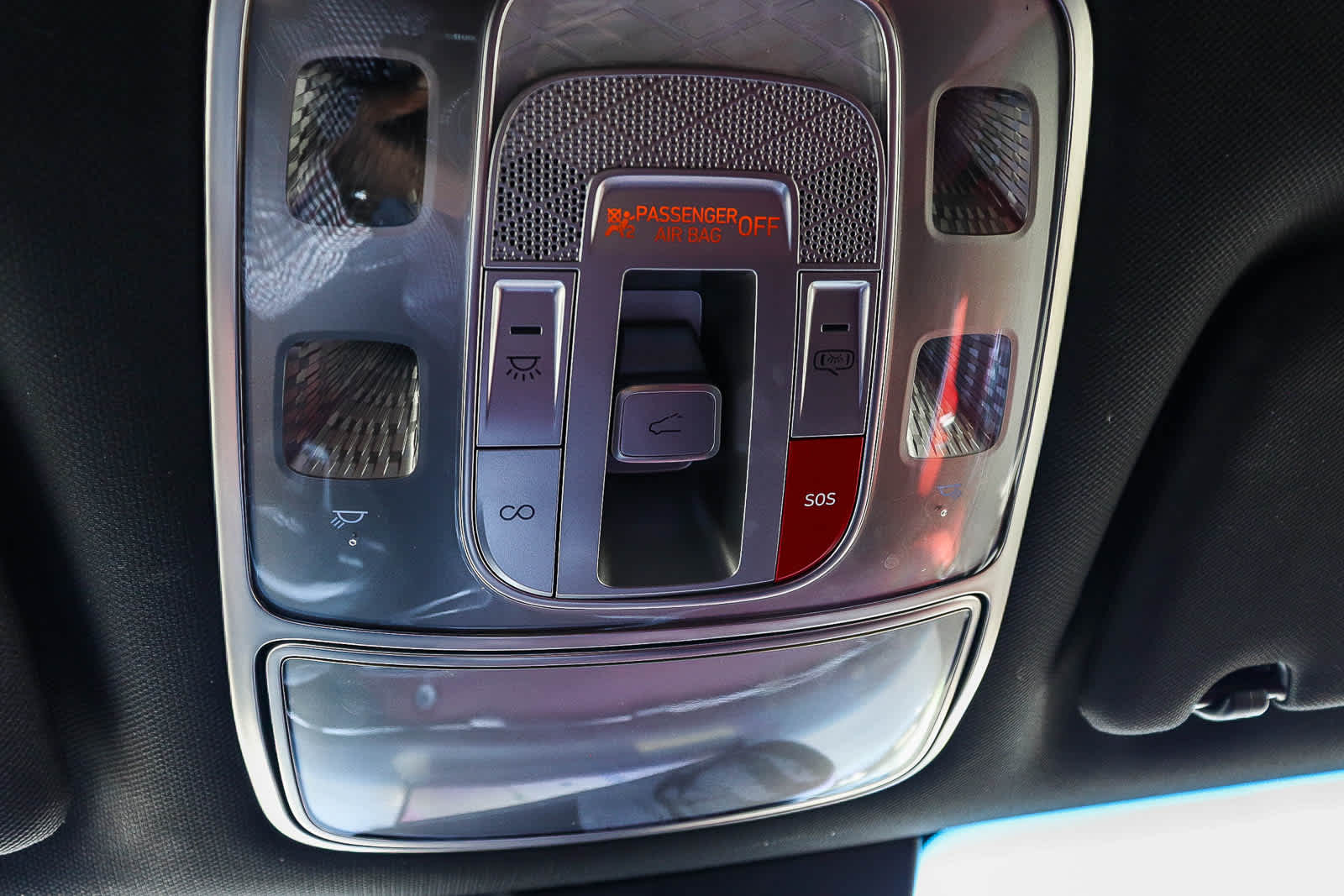 Thumbnail: 2023 Genesis GV70 - 32