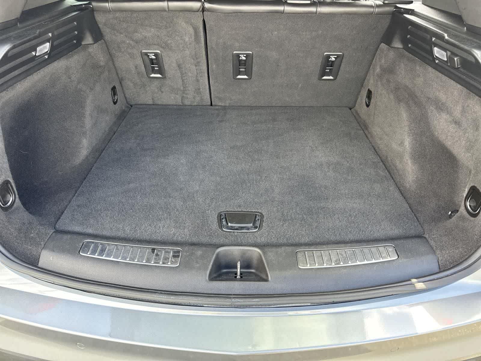 Thumbnail: 2024 Cadillac XT4 - 27