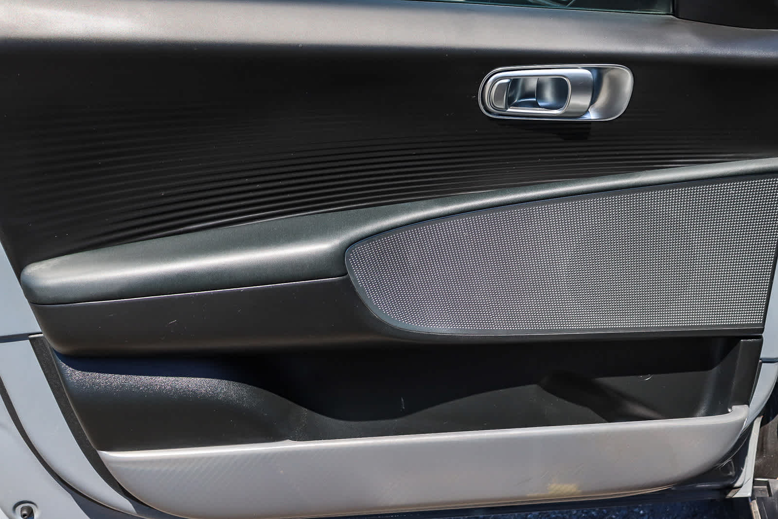 Thumbnail: 2023 Hyundai Ioniq 6 - 26