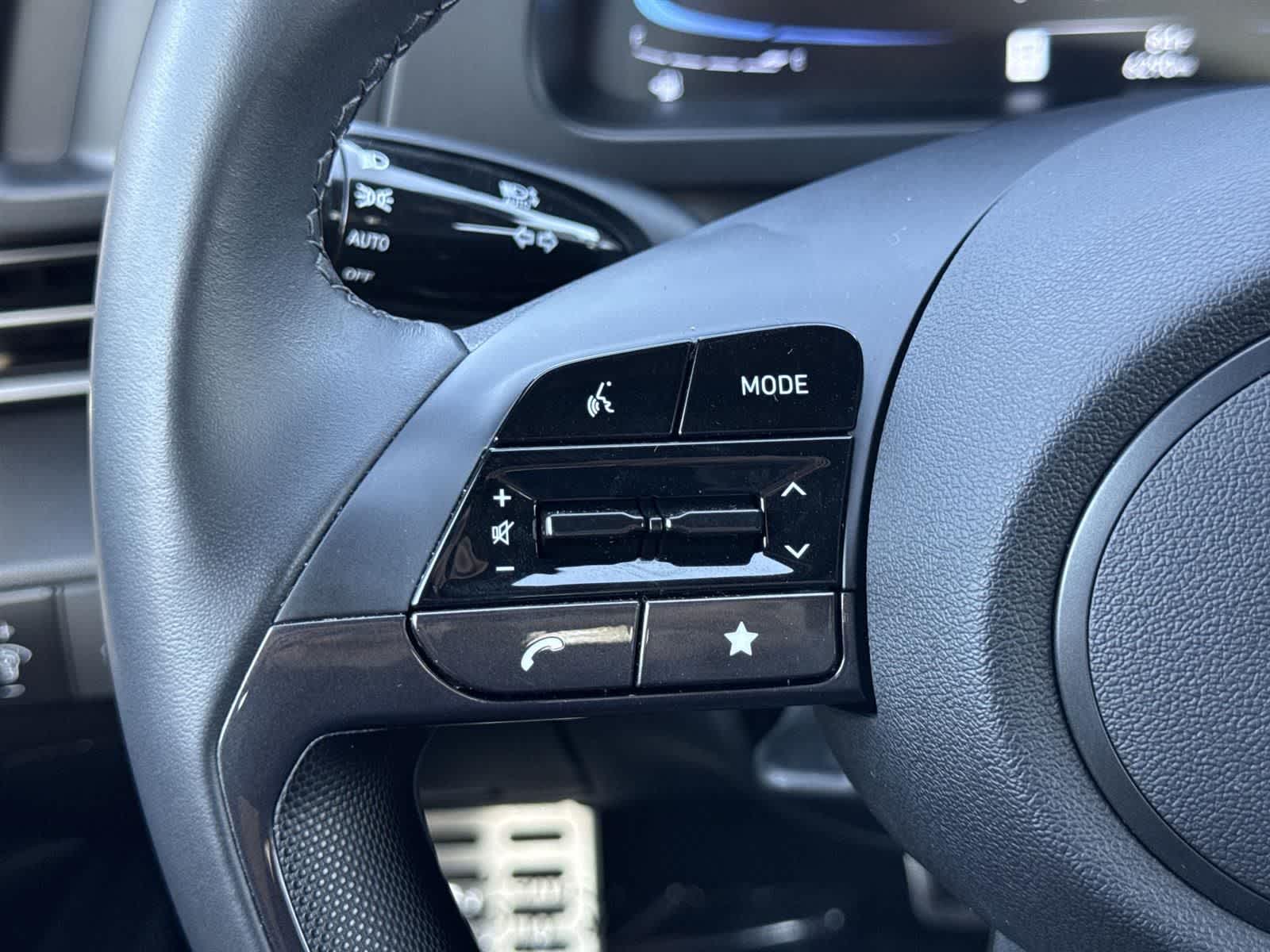 Thumbnail: 2025 Hyundai Elantra - 10