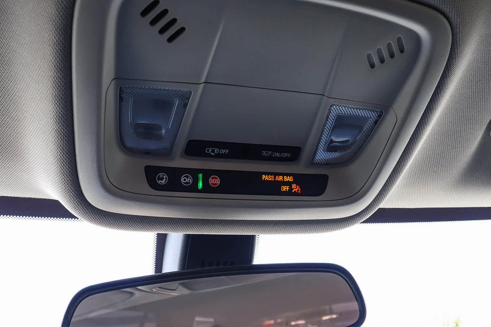 Thumbnail: 2021 Chevrolet Traverse - 28