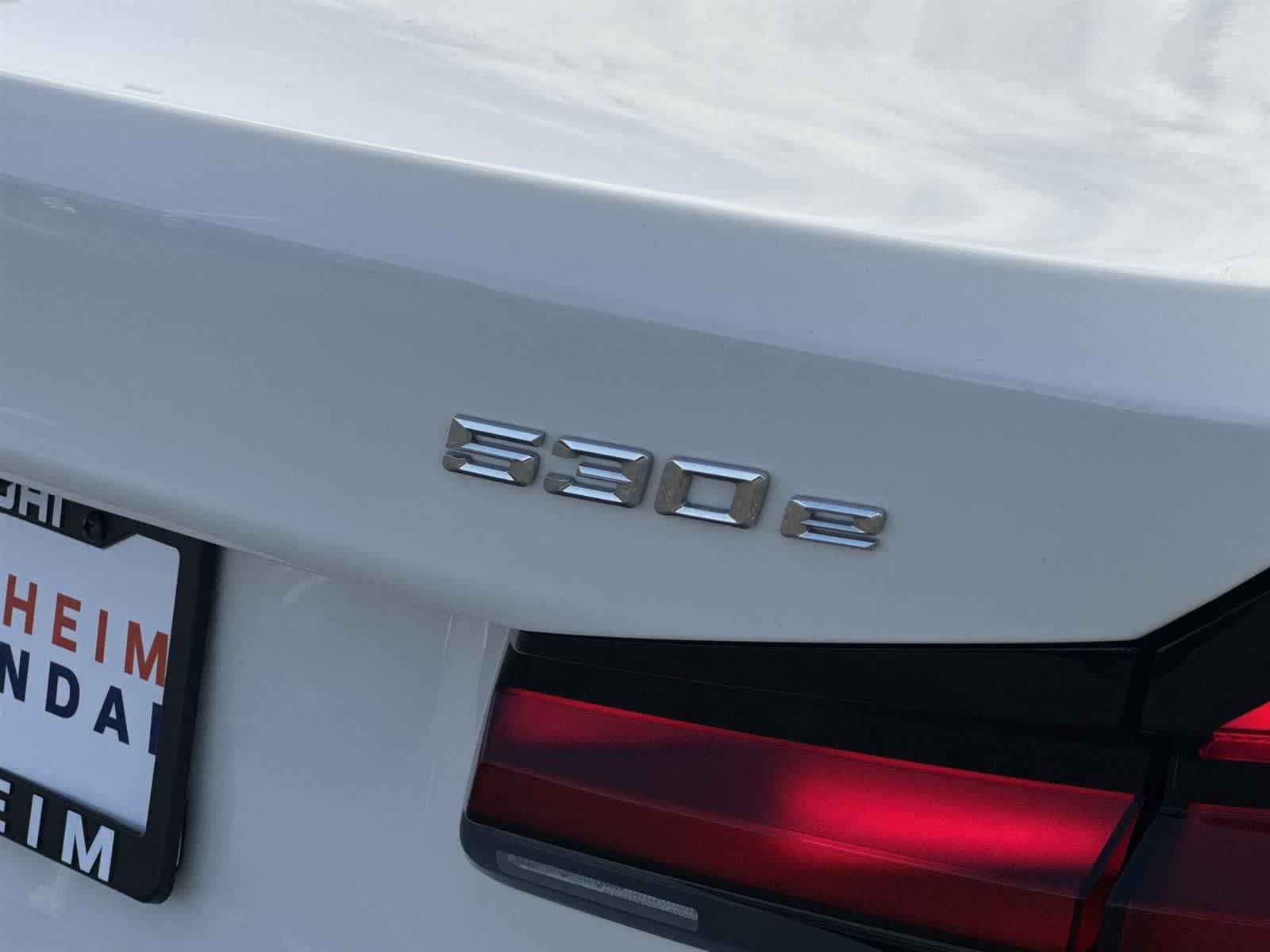 Thumbnail: 2023 BMW 5 Series - 36