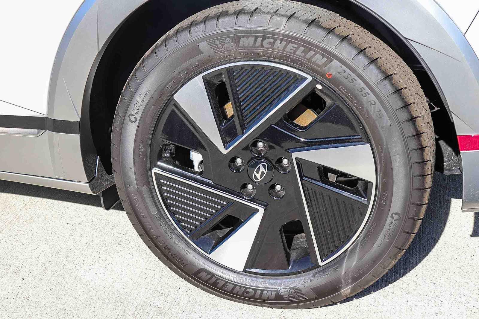 Thumbnail: 2026 Hyundai Ioniq 5 - 11