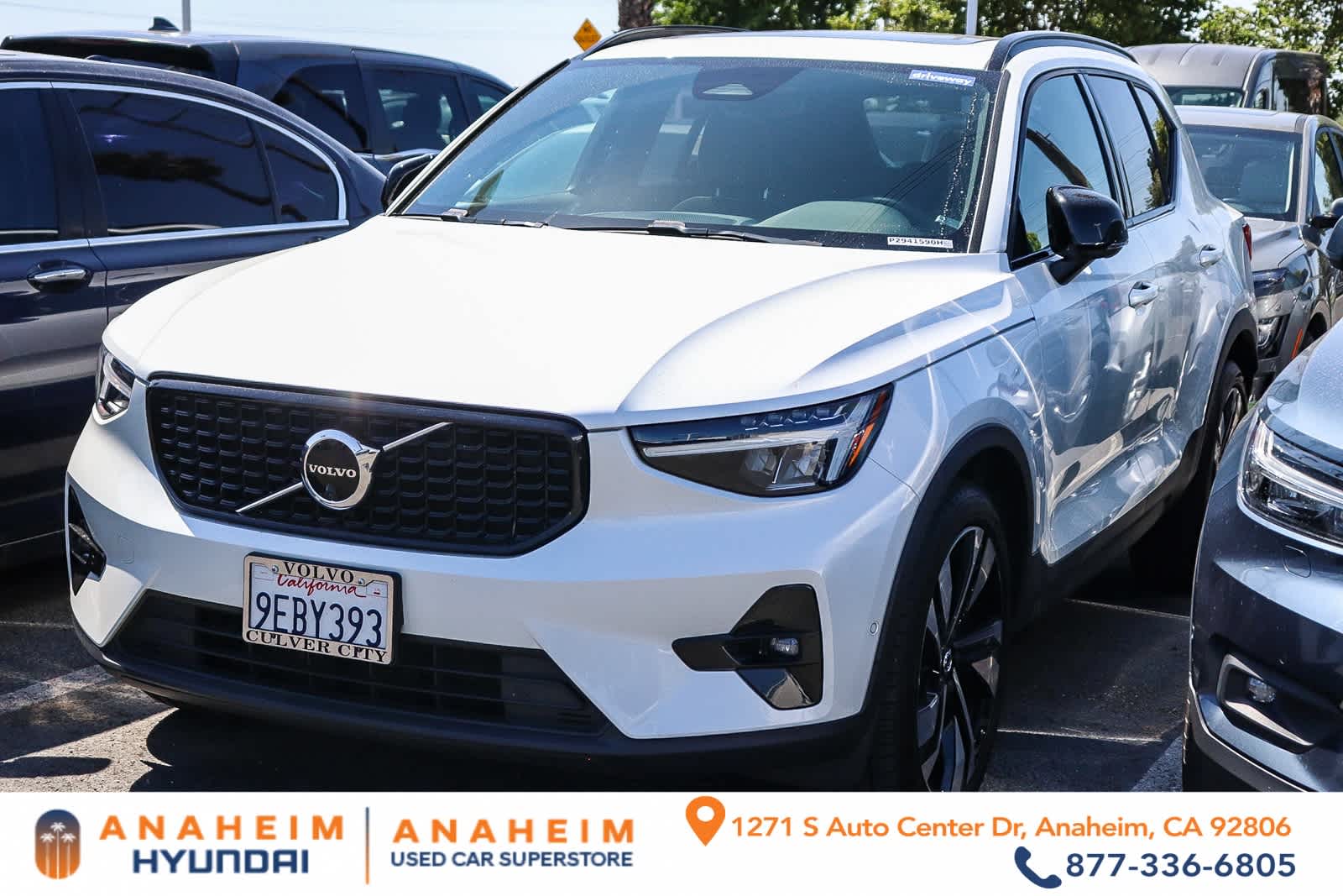 2023 Volvo XC40 B5 Ultimate Dark AWD's photo