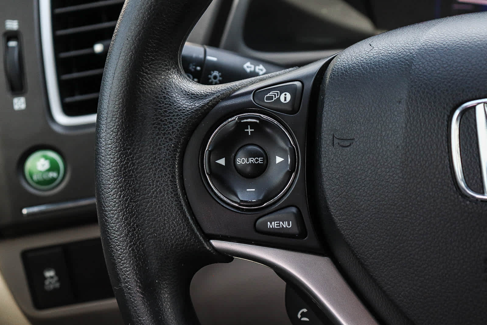 Thumbnail: 2015 Honda Civic - 18