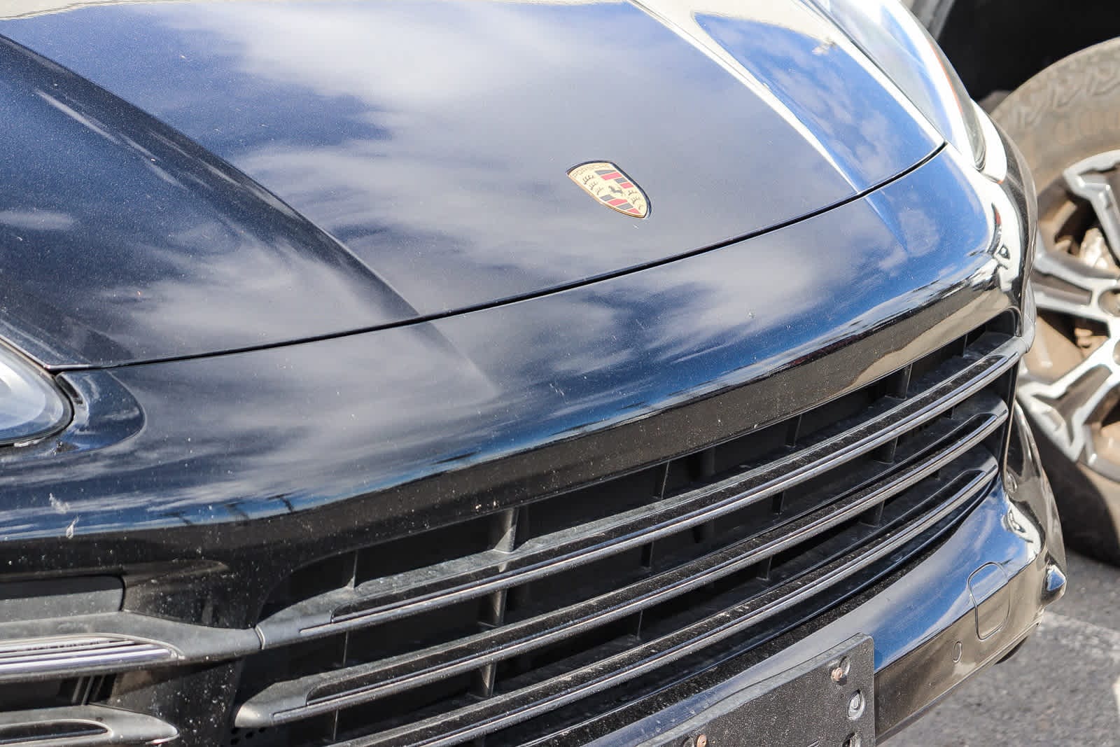 Thumbnail: 2021 Porsche Cayenne - 3