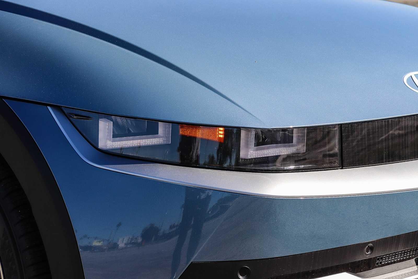 Thumbnail: 2026 Hyundai Ioniq 5 - 4