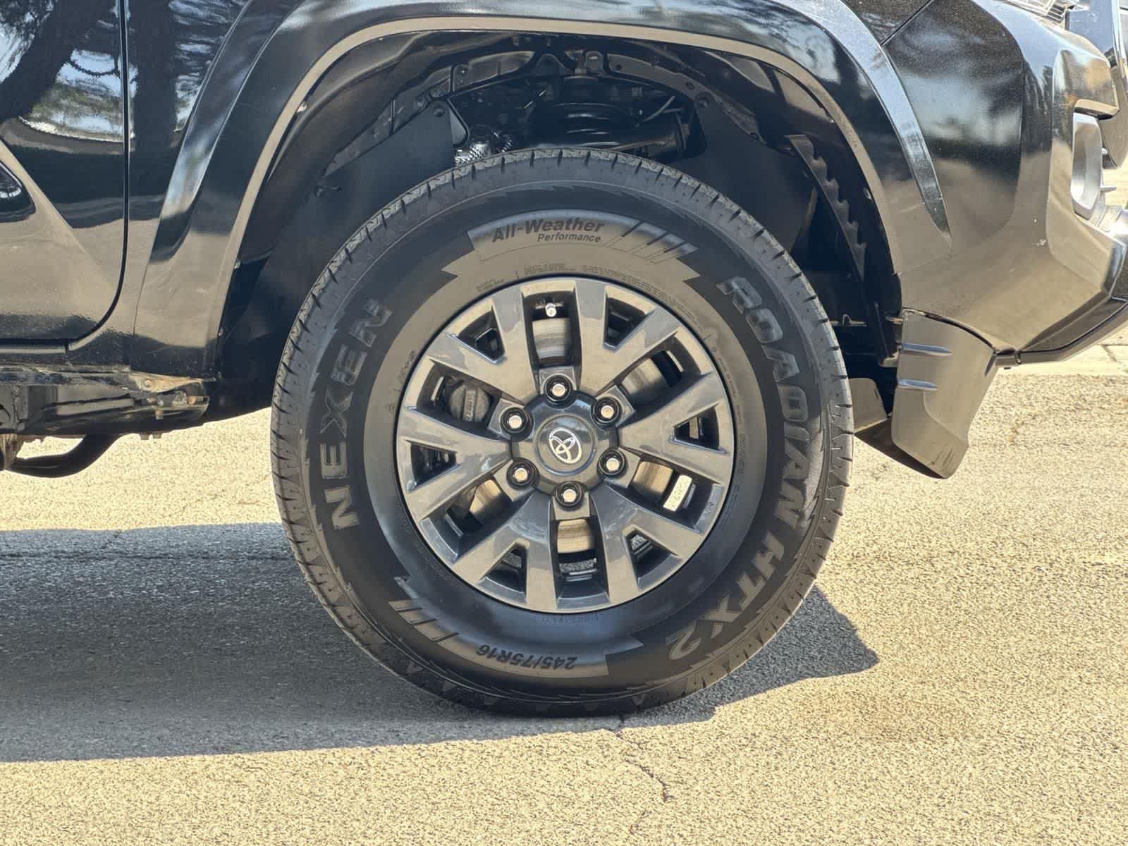 Thumbnail: 2023 Toyota Tacoma - 37