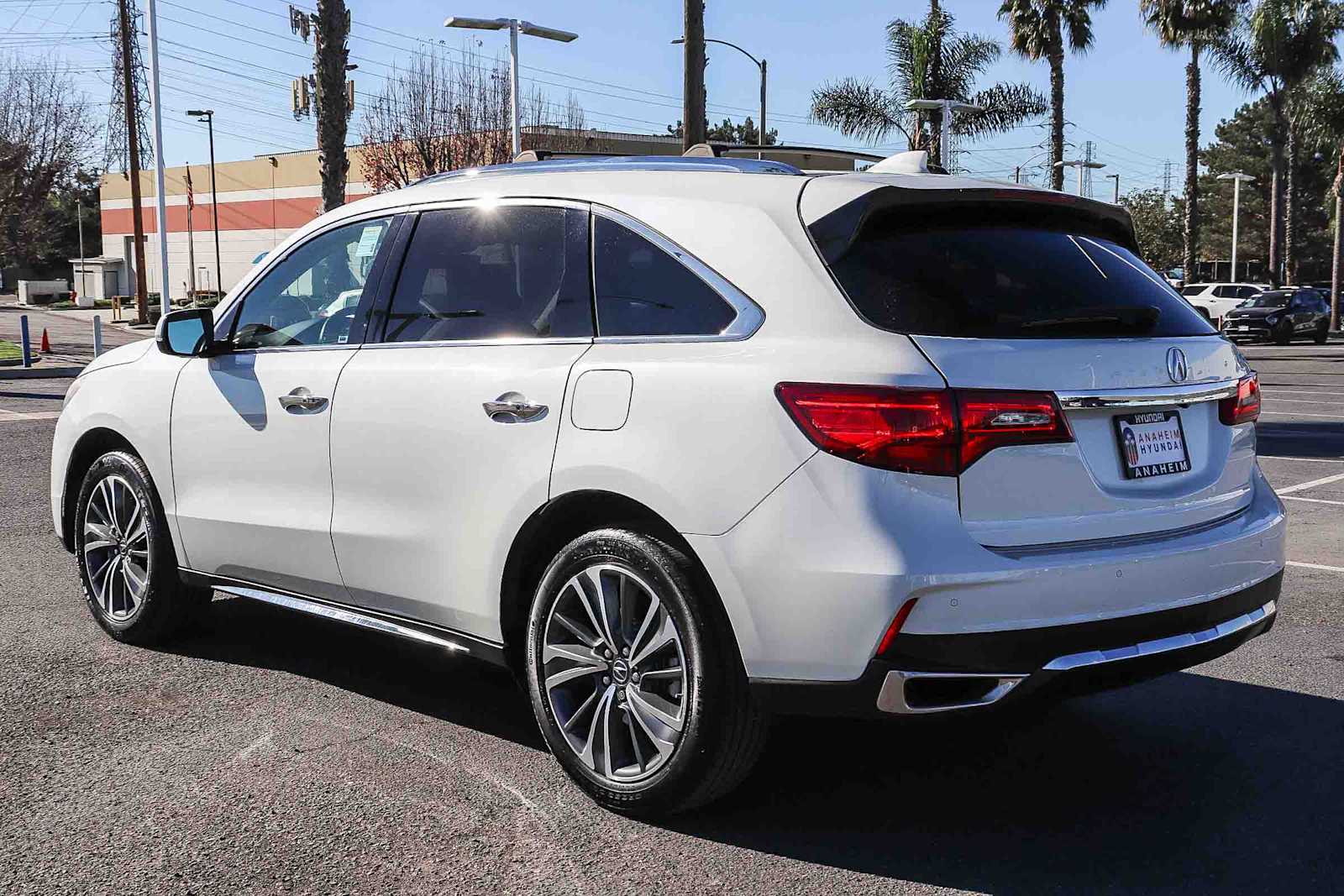 Thumbnail: 2019 Acura MDX - 8