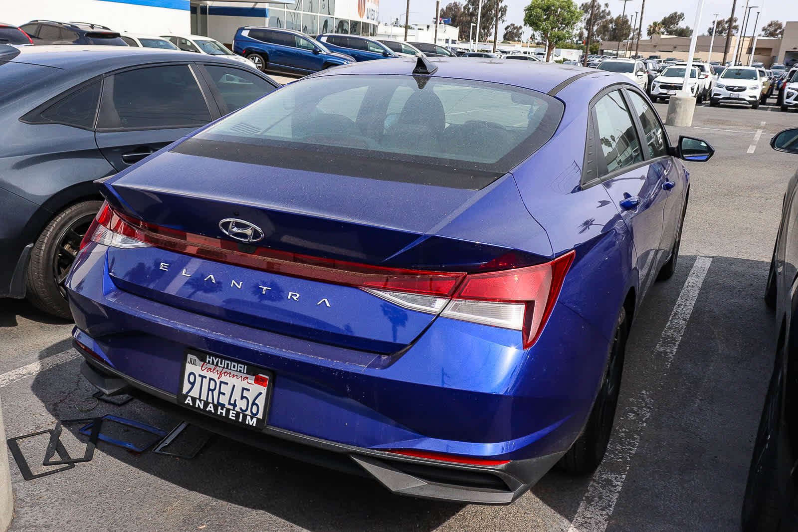 Thumbnail: 2022 Hyundai Elantra - 5