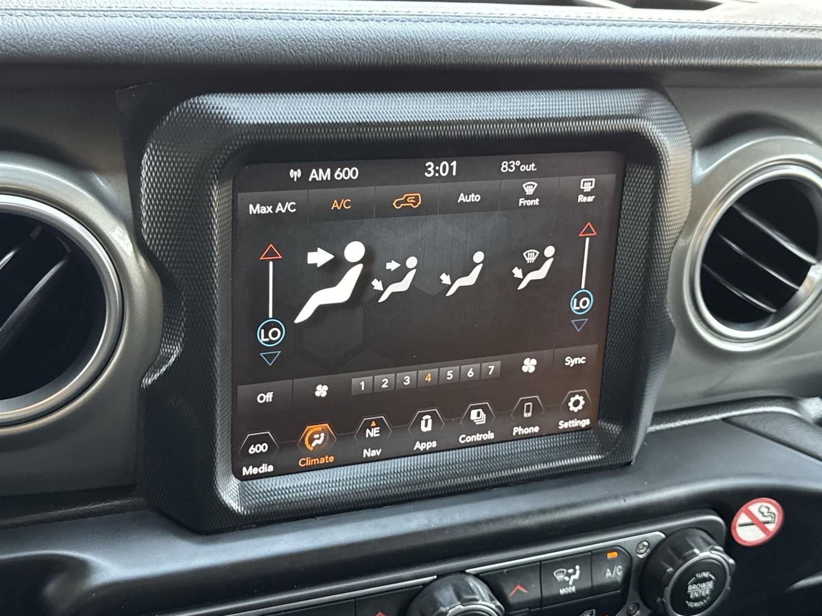 Thumbnail: 2022 Jeep Wrangler - 13
