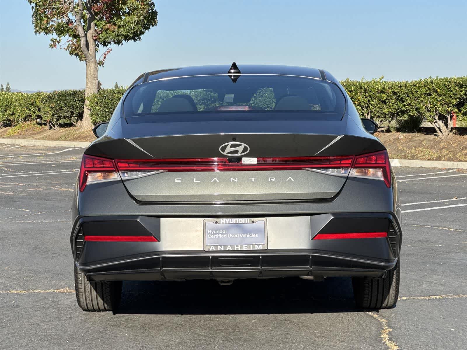 Thumbnail: 2025 Hyundai Elantra - 4