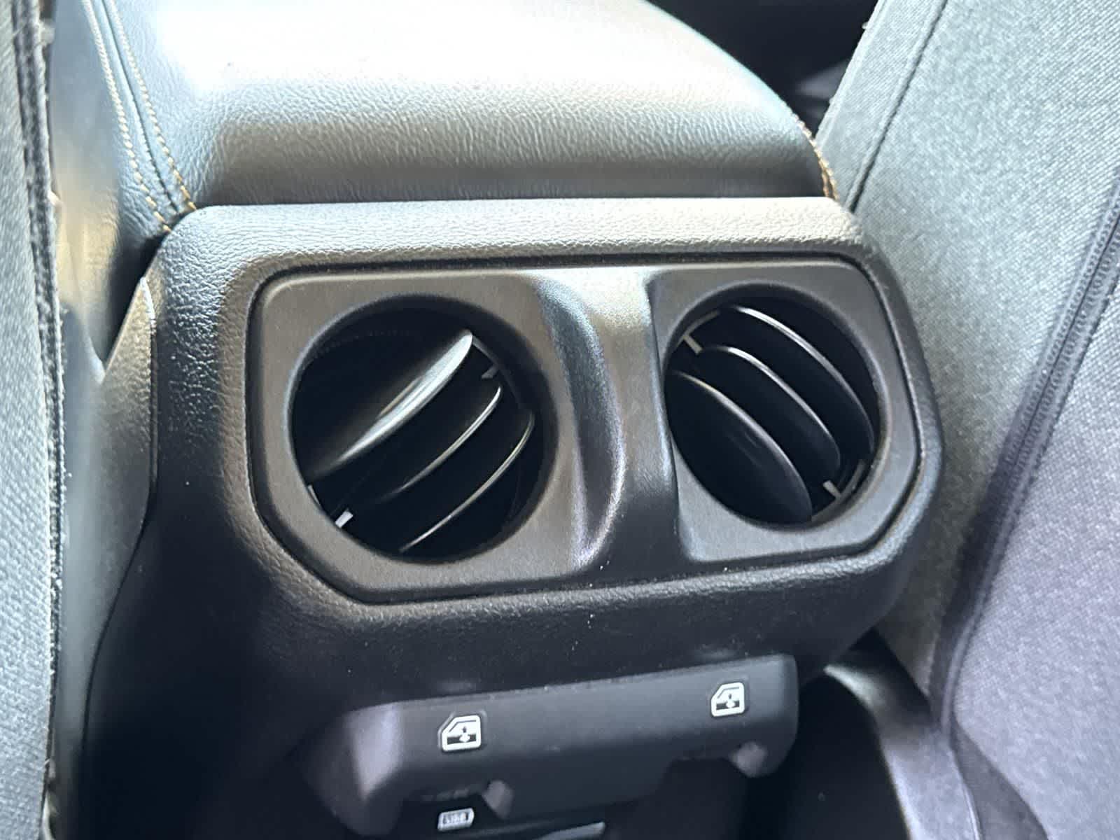 Thumbnail: 2024 Jeep Wrangler - 25