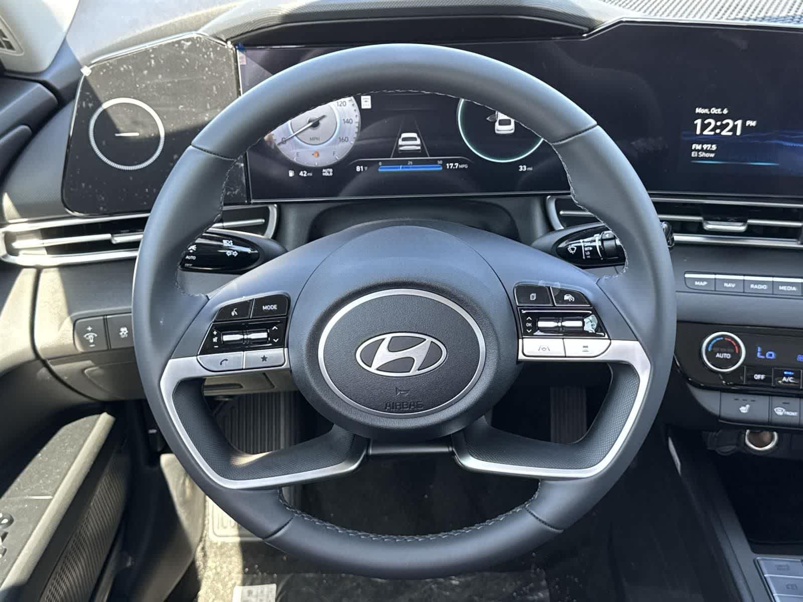 Thumbnail: 2025 Hyundai Elantra - 10