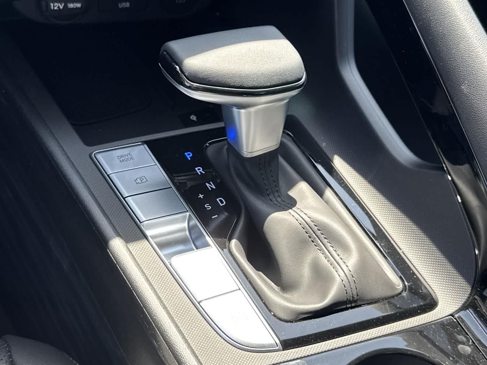 Thumbnail: 2025 Hyundai Elantra - 15