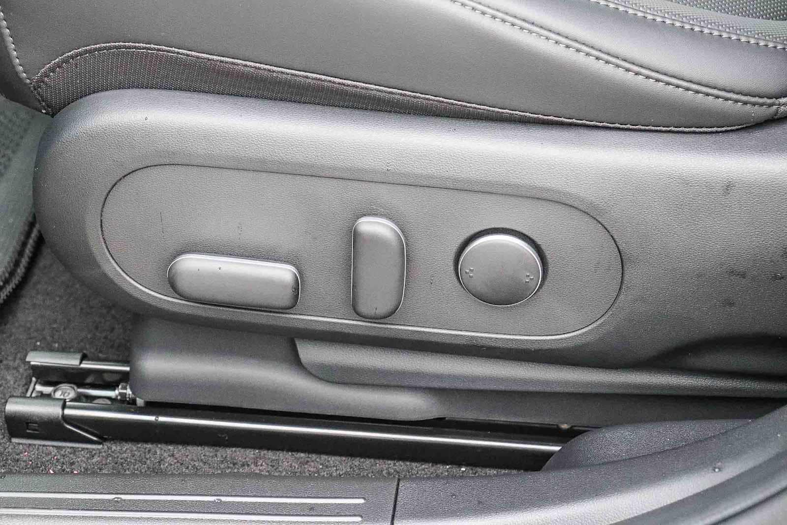 Thumbnail: 2026 Hyundai Ioniq 5 - 22