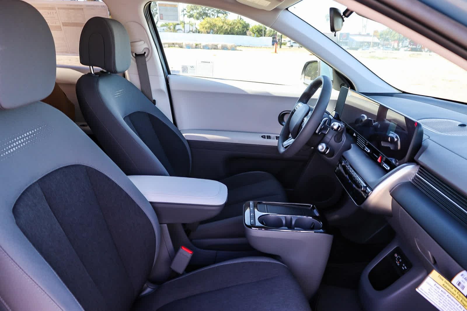 Thumbnail: 2026 Hyundai Ioniq 5 - 17