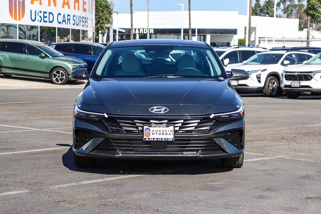 New 2026 Hyundai Elantra Limited Sedan