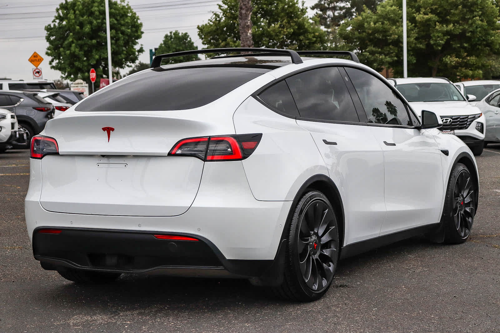 Thumbnail: 2022 Tesla Model Y - 6