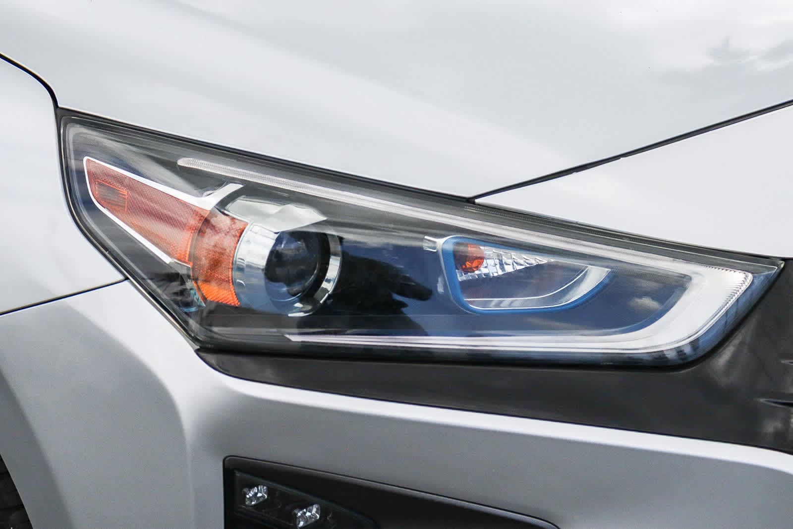 Thumbnail: 2019 Hyundai Ioniq - 4