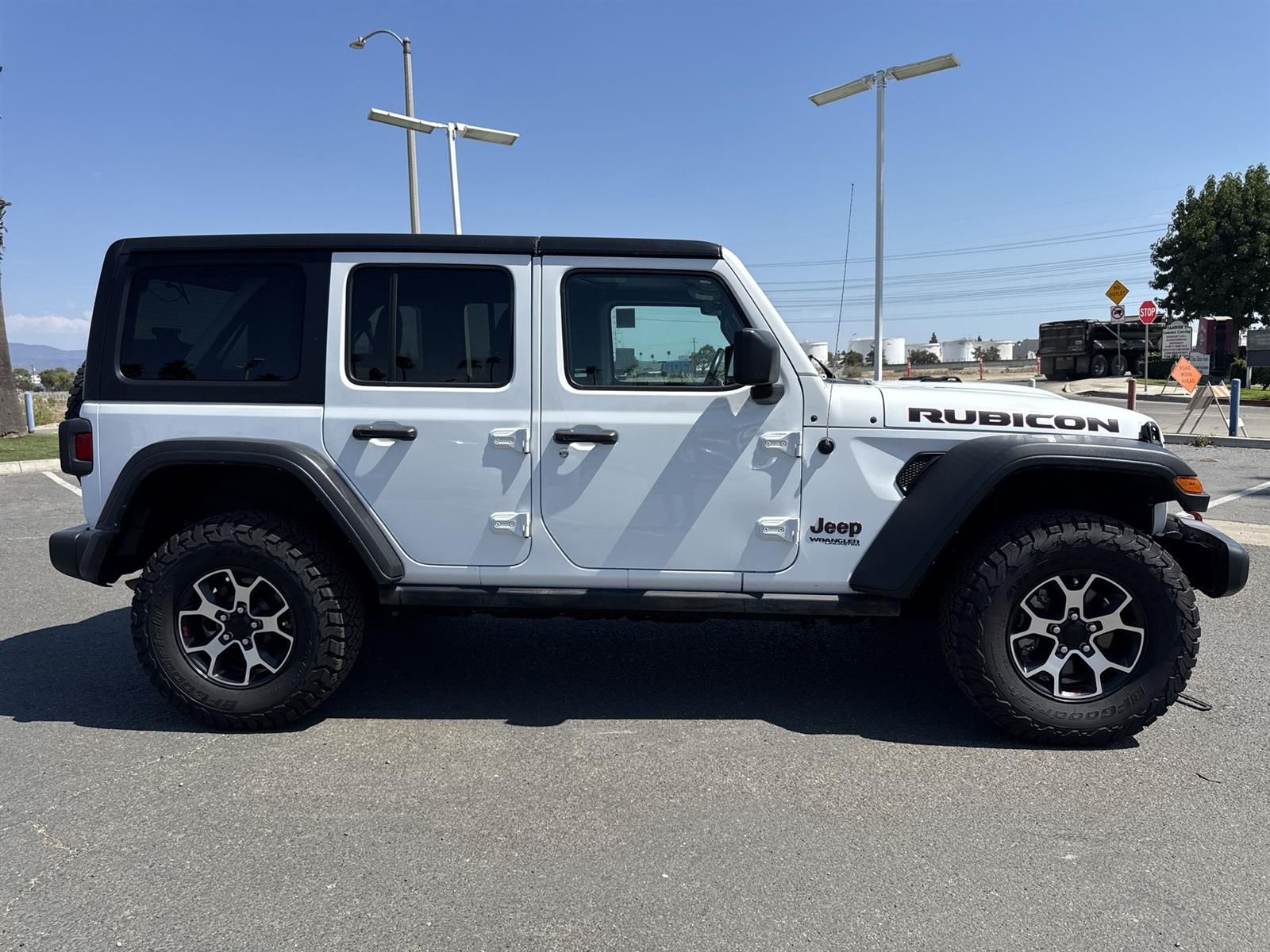 Thumbnail: 2022 Jeep Wrangler - 3
