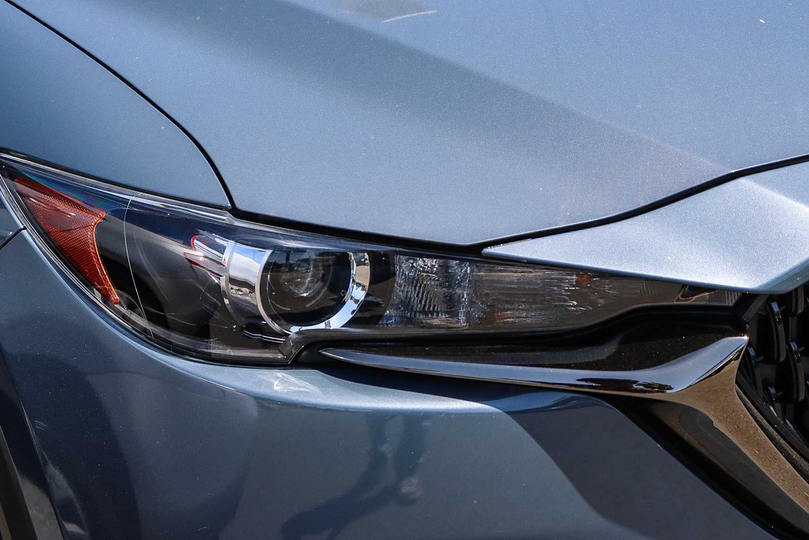 2021 Mazda CX-5 Carbon Edition Turbo photo 2