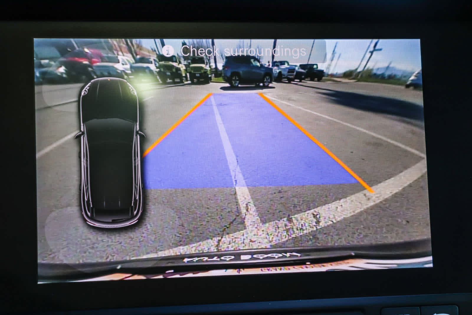 Thumbnail: 2017 Porsche Macan - 24