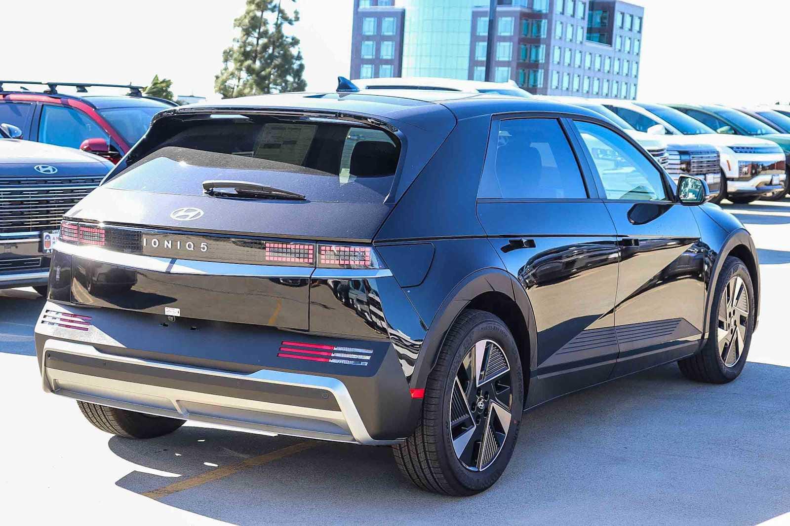 Thumbnail: 2026 Hyundai Ioniq 5 - 6