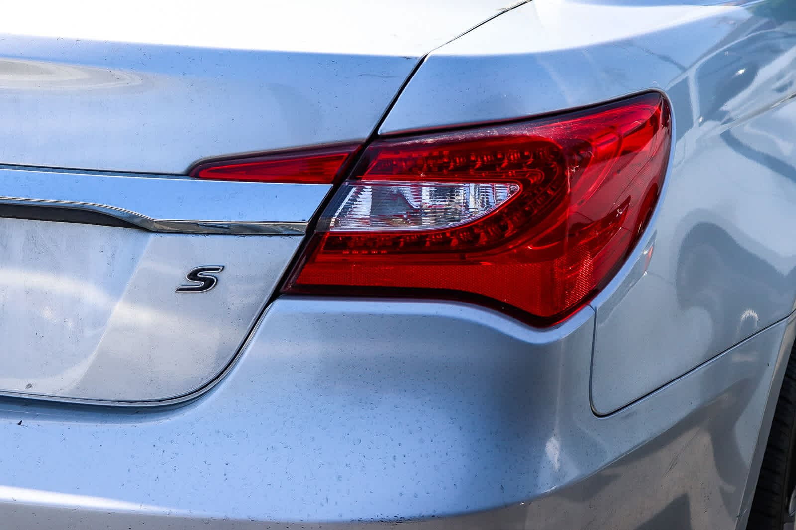 Thumbnail: 2012 Chrysler 200 - 7