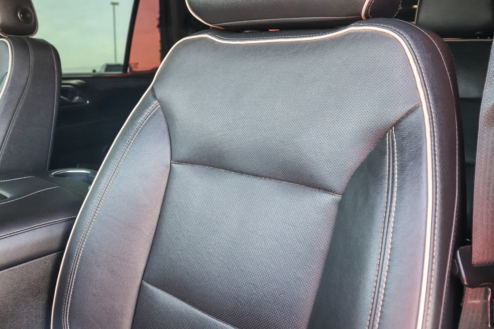 Thumbnail: 2021 GMC Yukon - 38