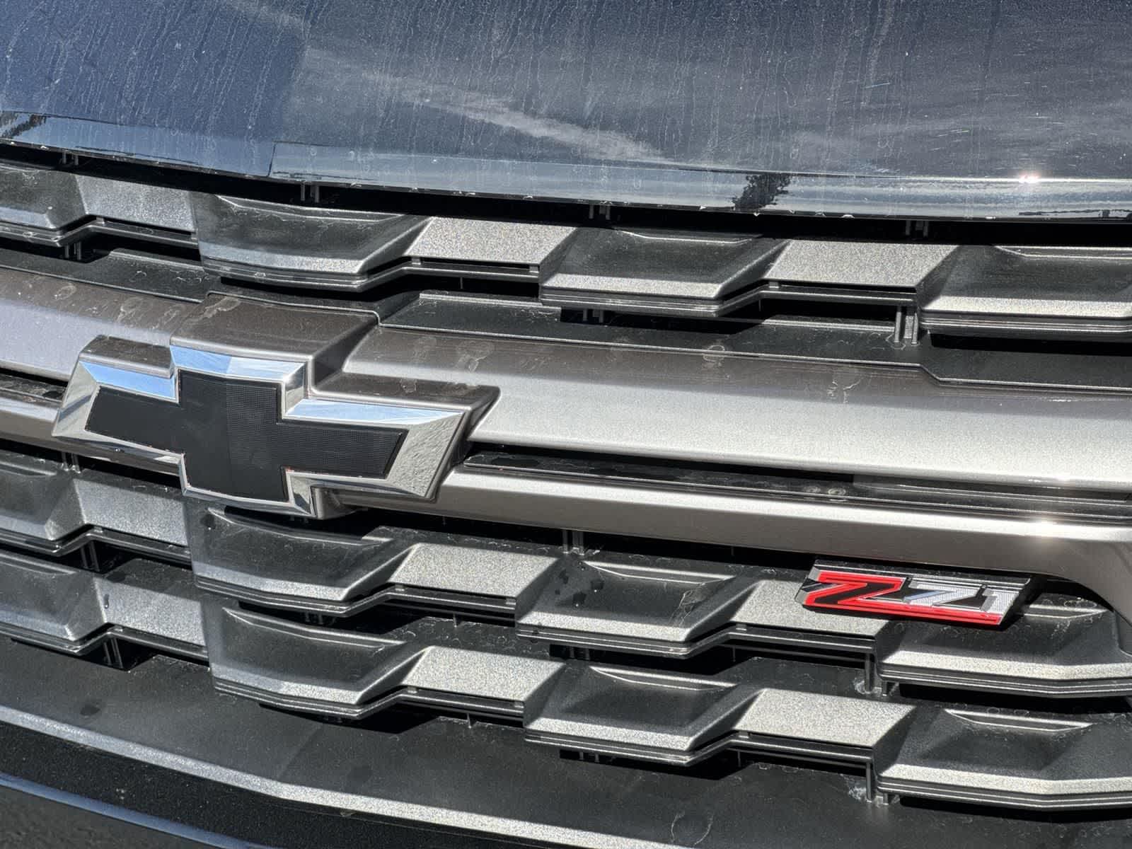 Thumbnail: 2022 Chevrolet Colorado - 10