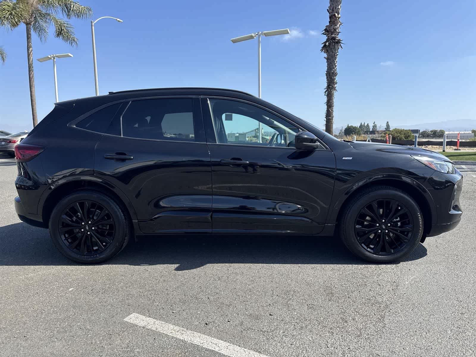 Thumbnail: 2024 Ford Escape - 3