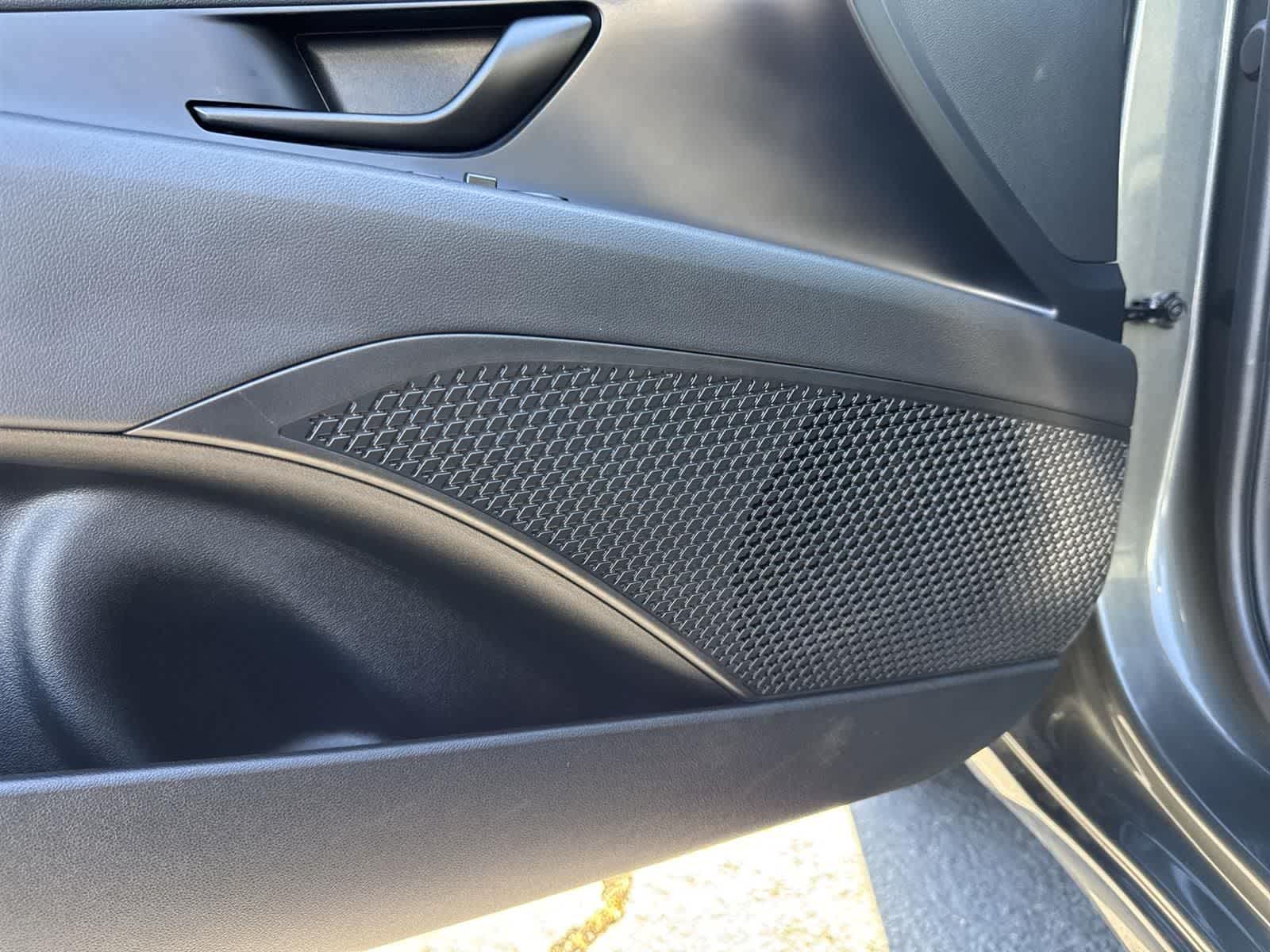 Thumbnail: 2025 Hyundai Elantra - 21