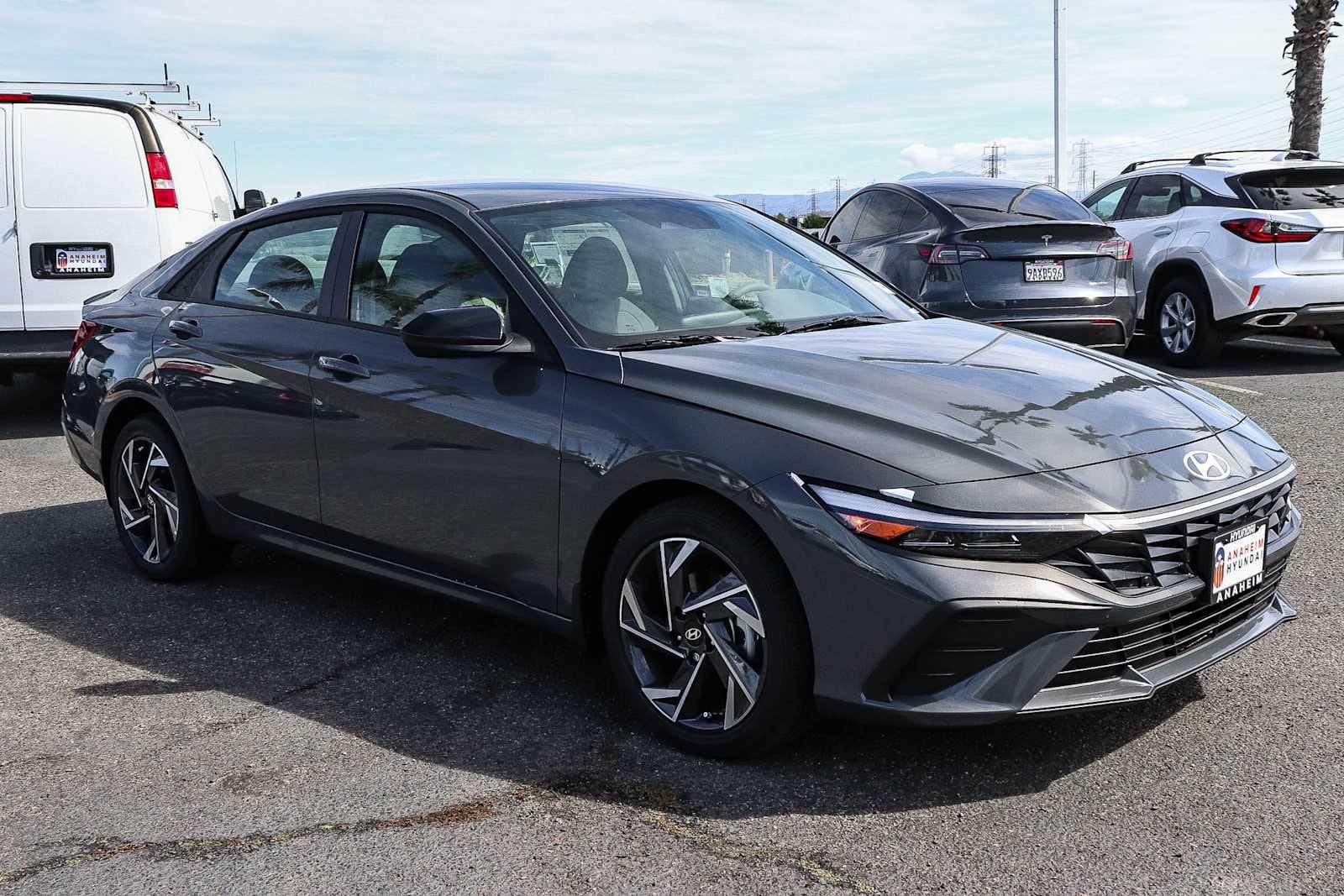 Thumbnail: 2025 Hyundai Elantra - 3