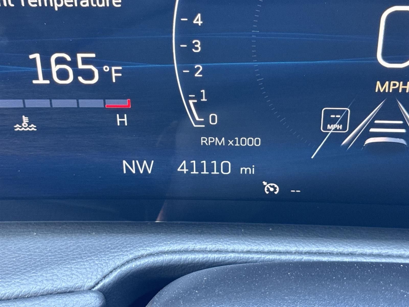 Thumbnail: 2024 Cadillac XT4 - 16
