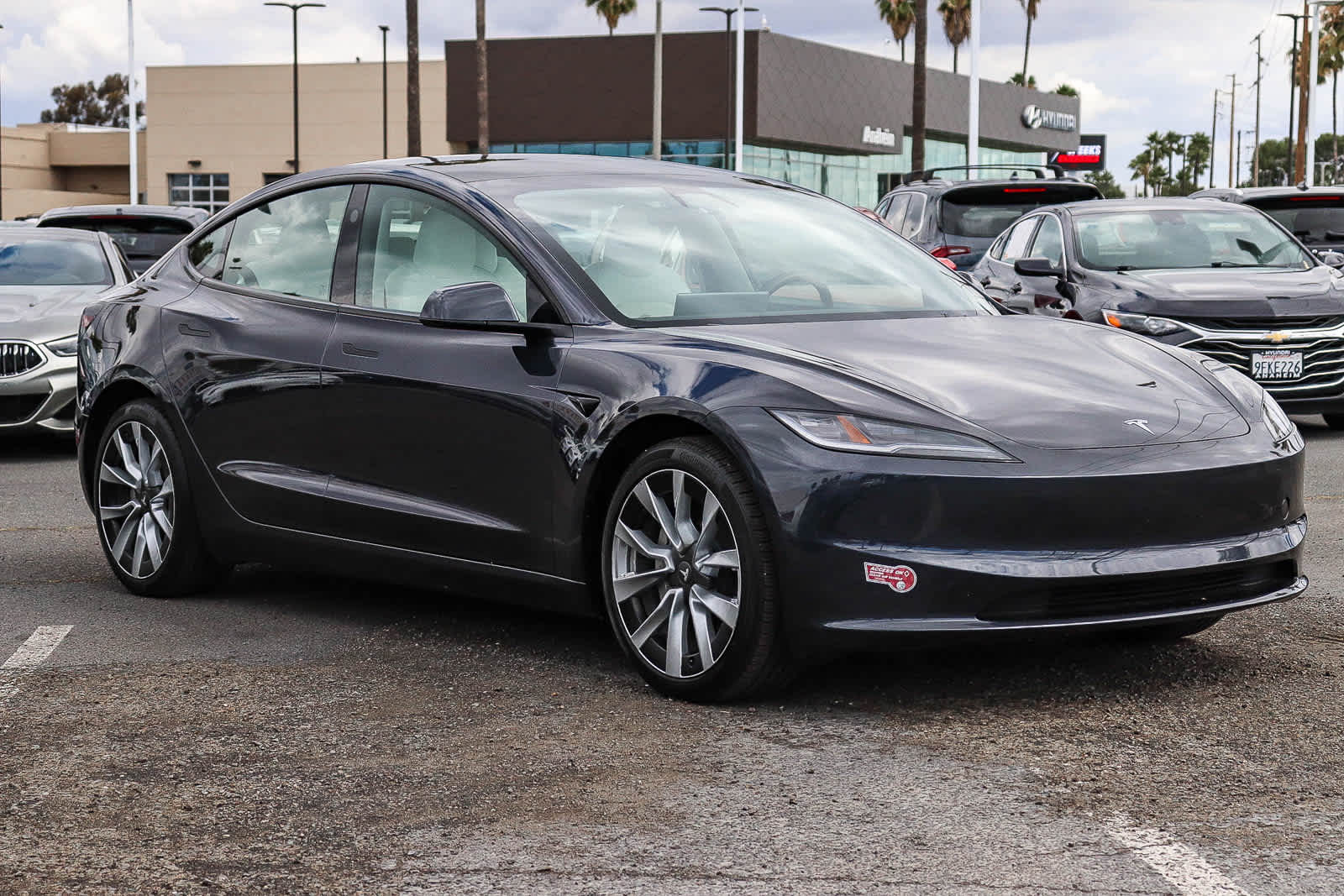 2024 Tesla Model 3 photo 2