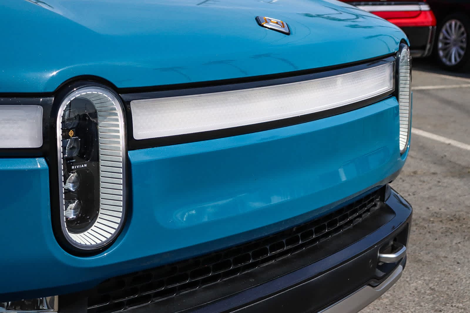 Thumbnail: 2023 Rivian R1S - 5