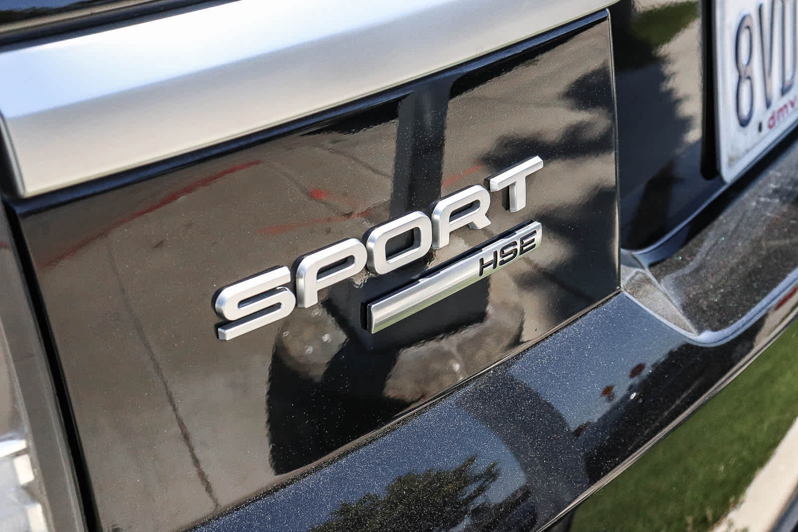 Thumbnail: 2016 Land Rover Range Rover Sport - 17
