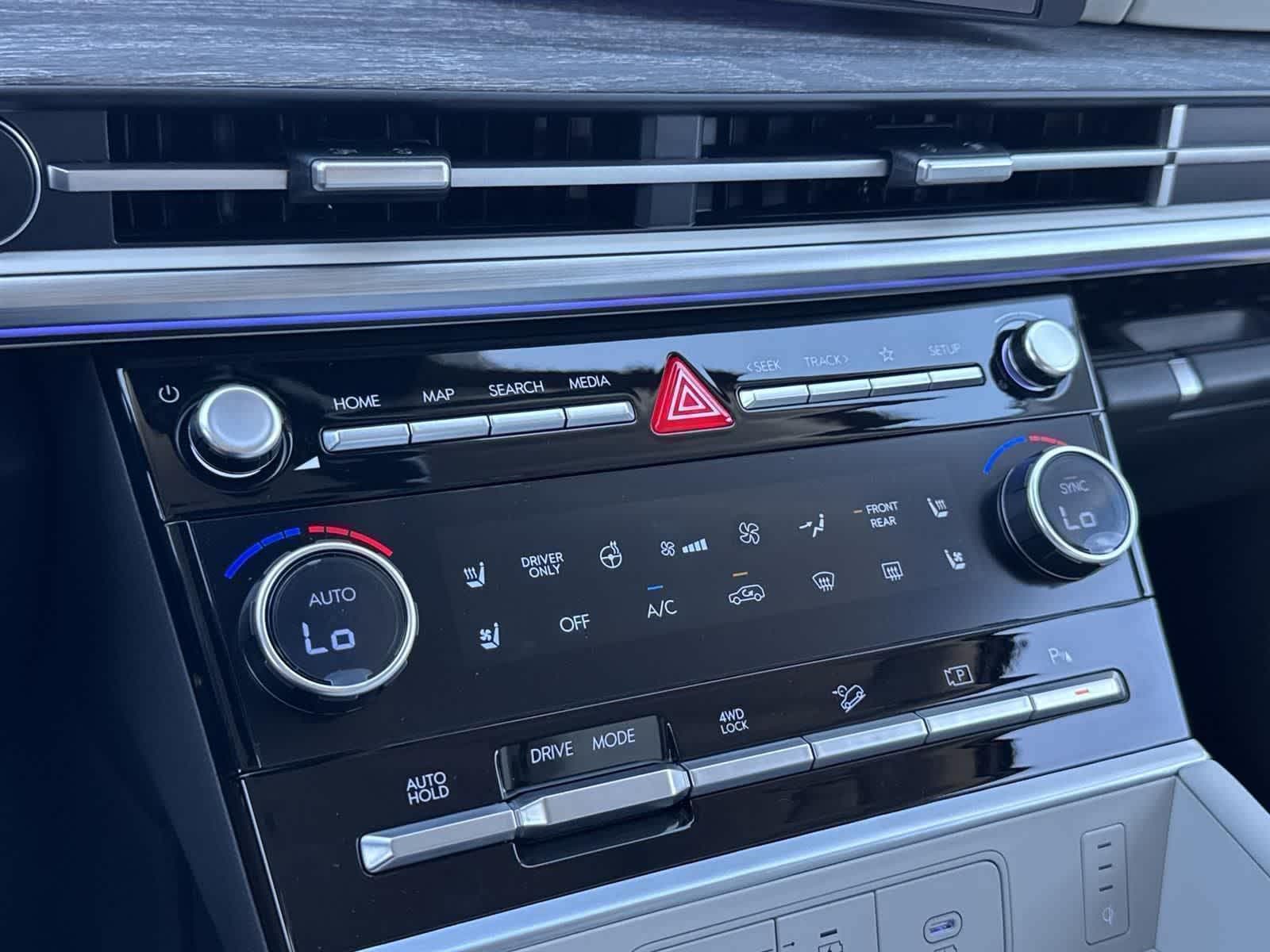 Thumbnail: 2026 Hyundai Santa Fe - 14