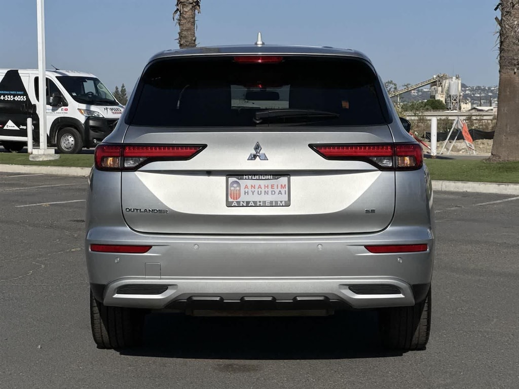 Used 2024 Mitsubishi Outlander SE SUV