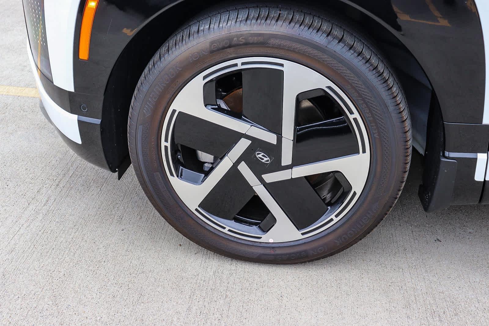 Thumbnail: 2026 Hyundai Ioniq - 12