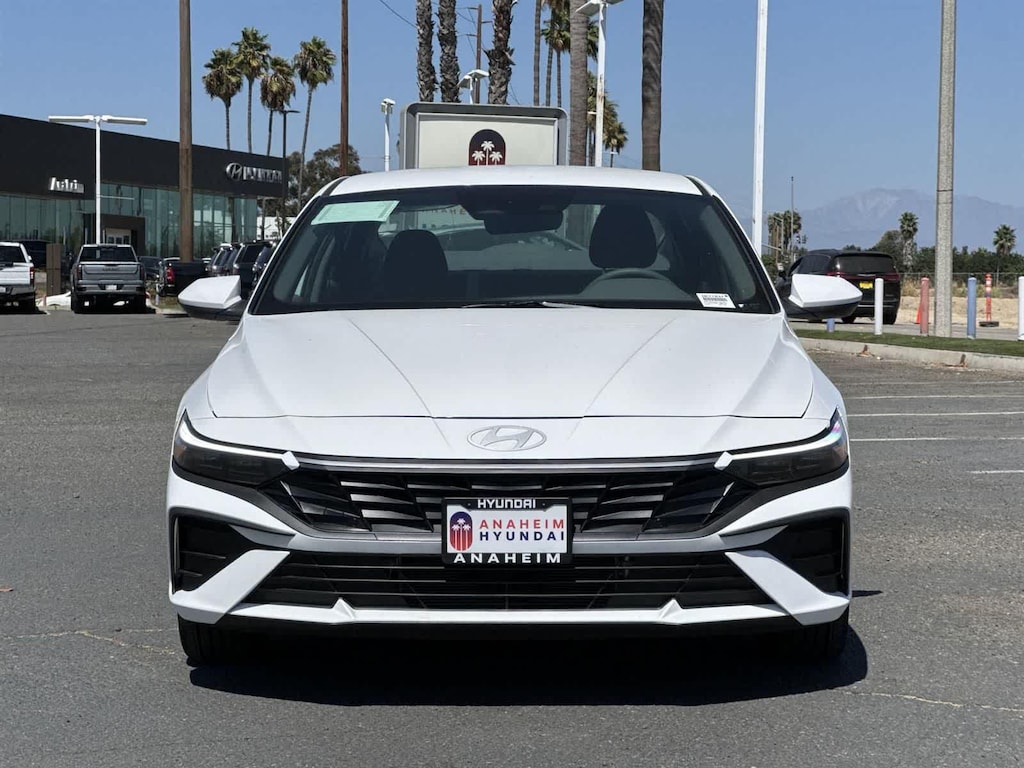 New 2025 Hyundai Elantra Hybrid Blue Sedan