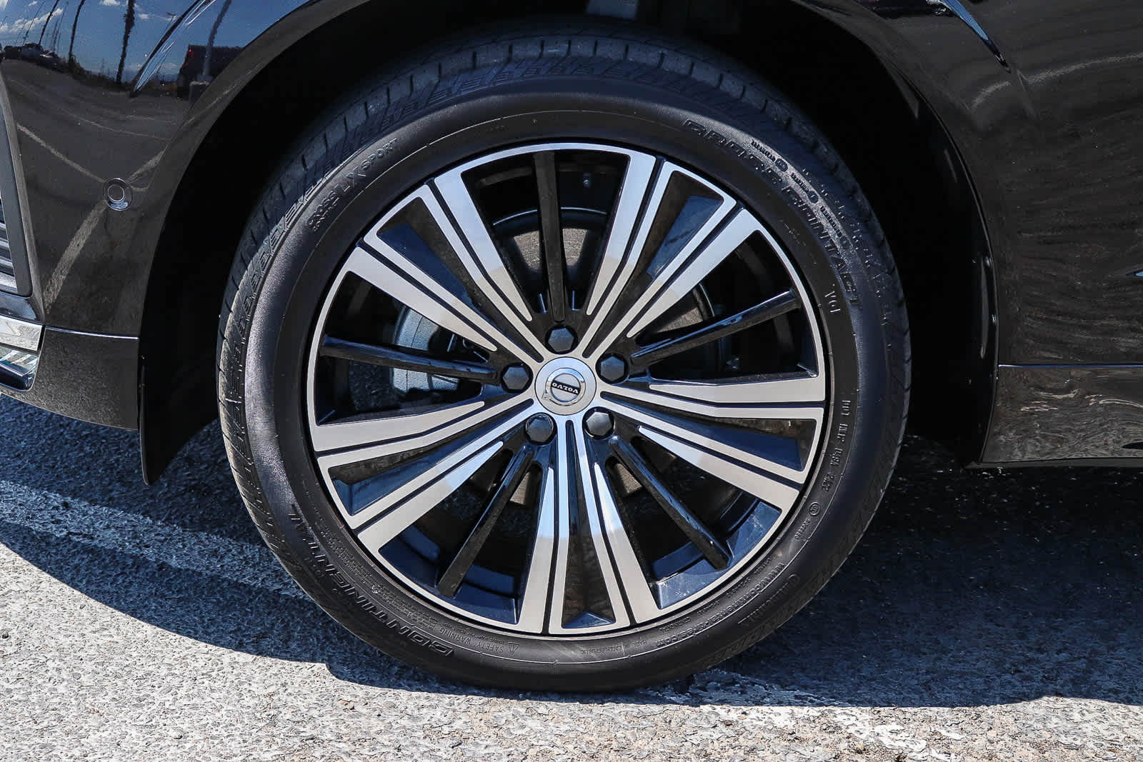 Thumbnail: 2023 Volvo XC60 - 12