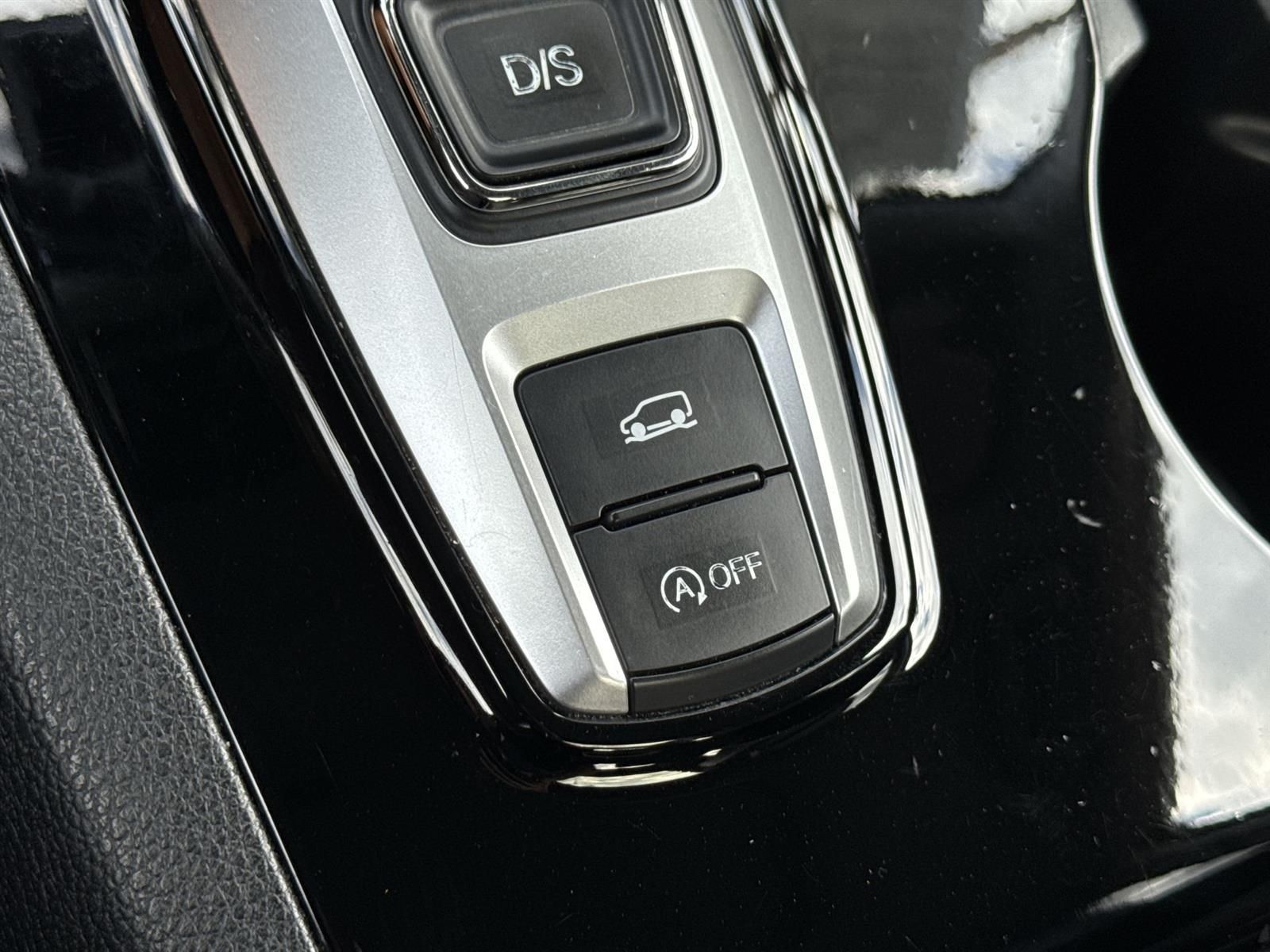Thumbnail: 2017 Honda Pilot - 21