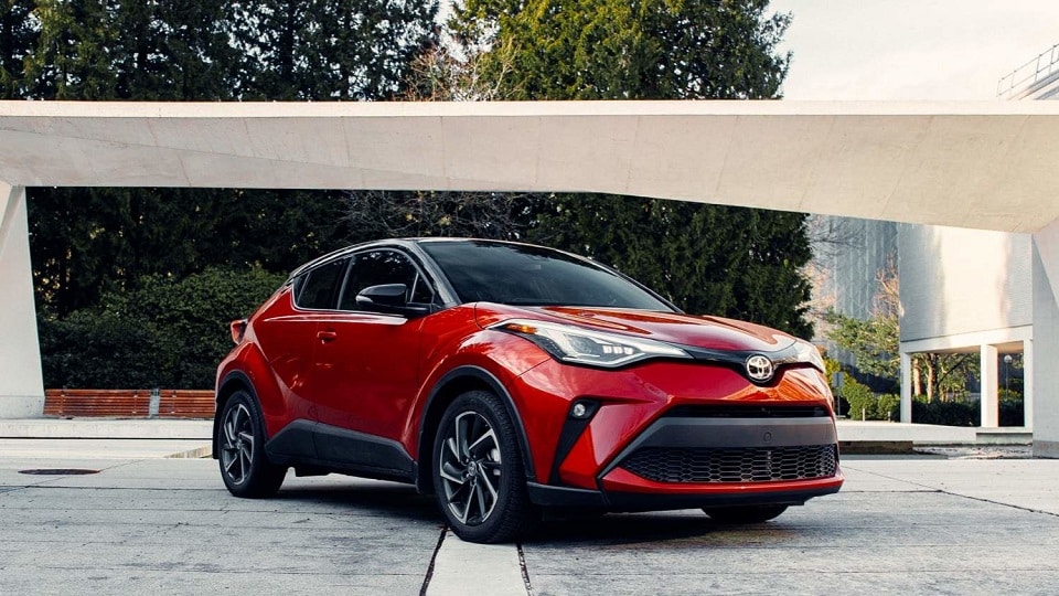 2021 Toyota C-HR Limited in Supersonic Red Black Roof Front
