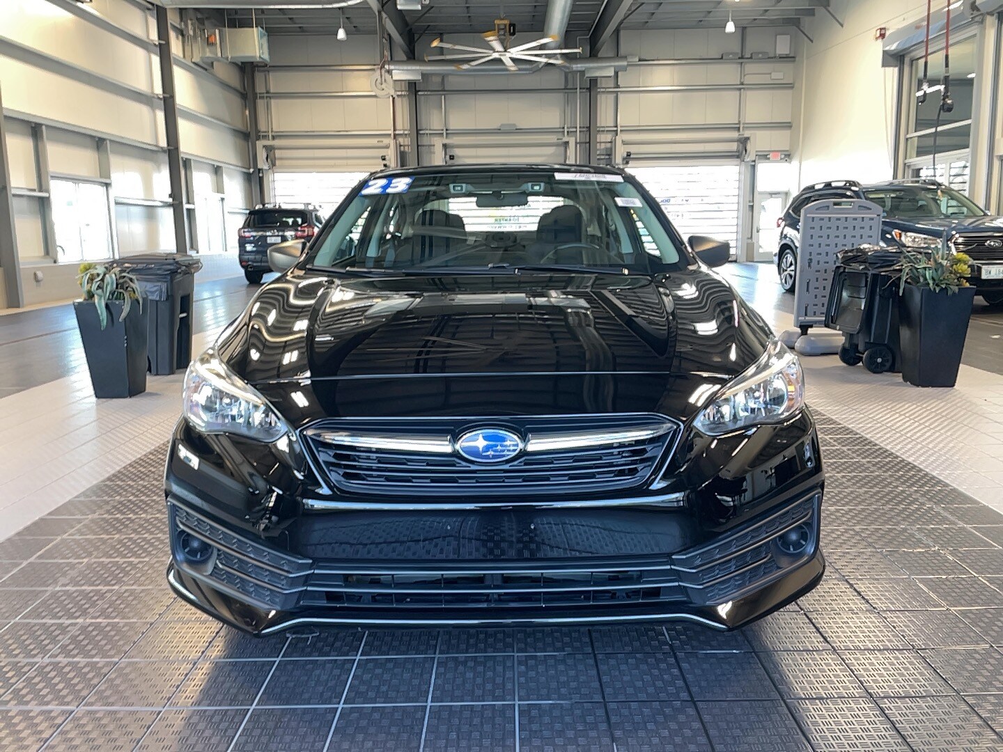 2023 Subaru Impreza 2.0i photo 2