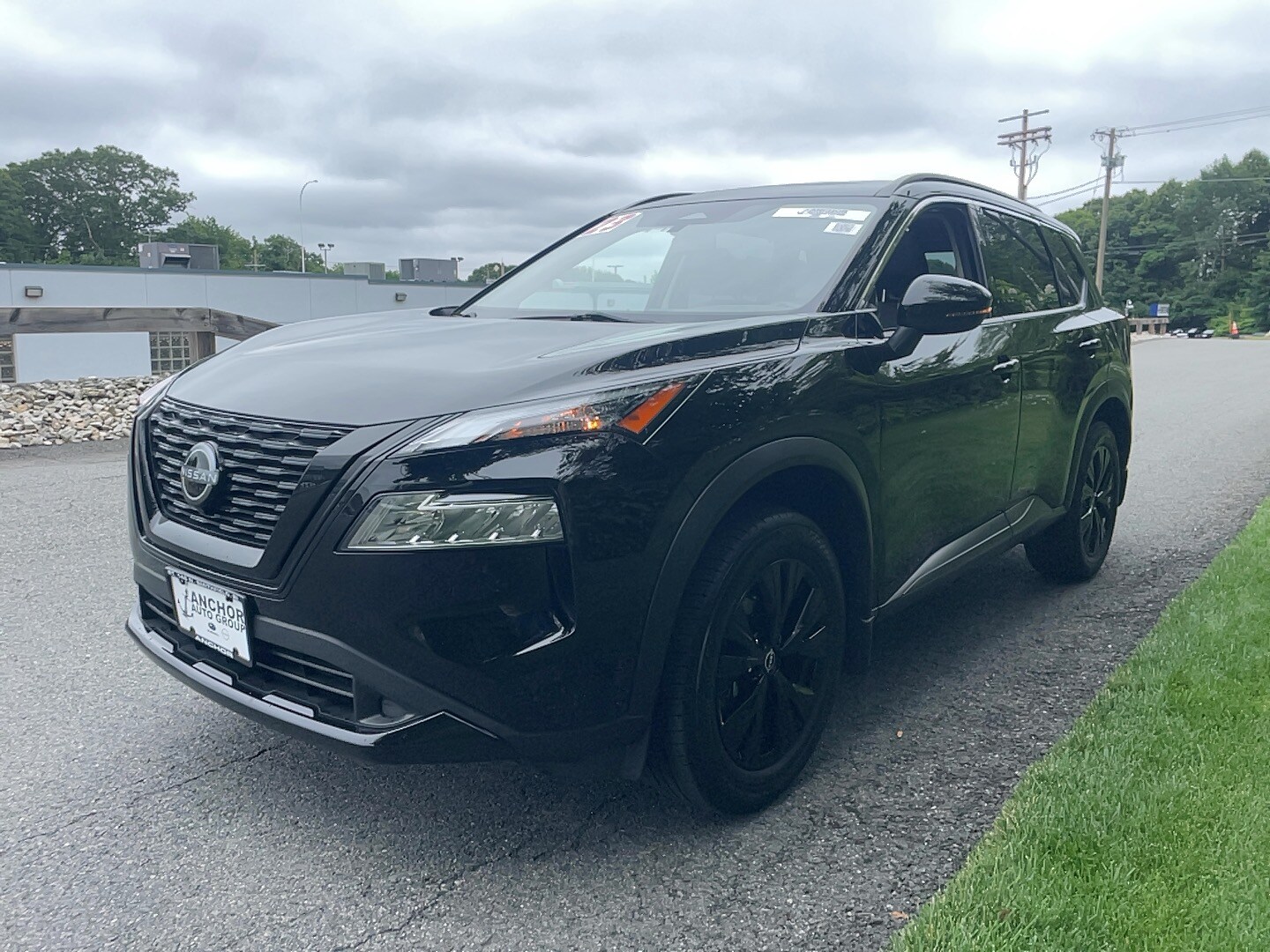 2023 Nissan Rogue SV Midnight Edition photo 3