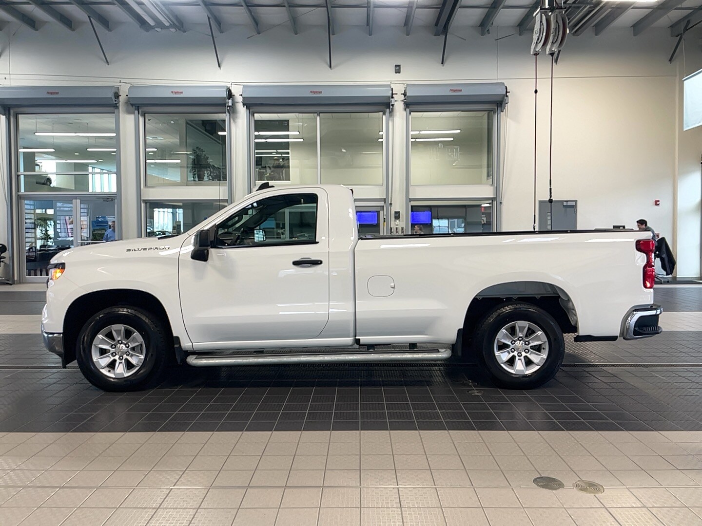 2024 Chevrolet Silverado 1500 photo 4