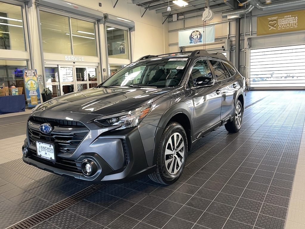 Used 2025 Subaru Outback PREMIUM SUV