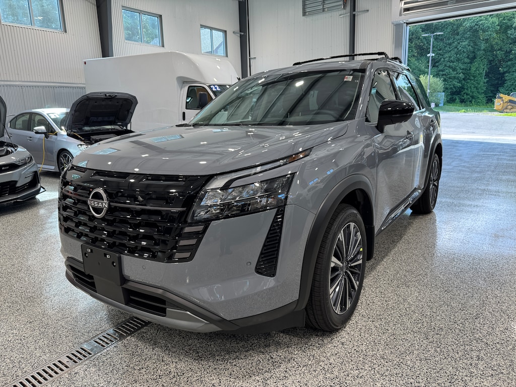 New 2026 Nissan Pathfinder PLATINUM SUV